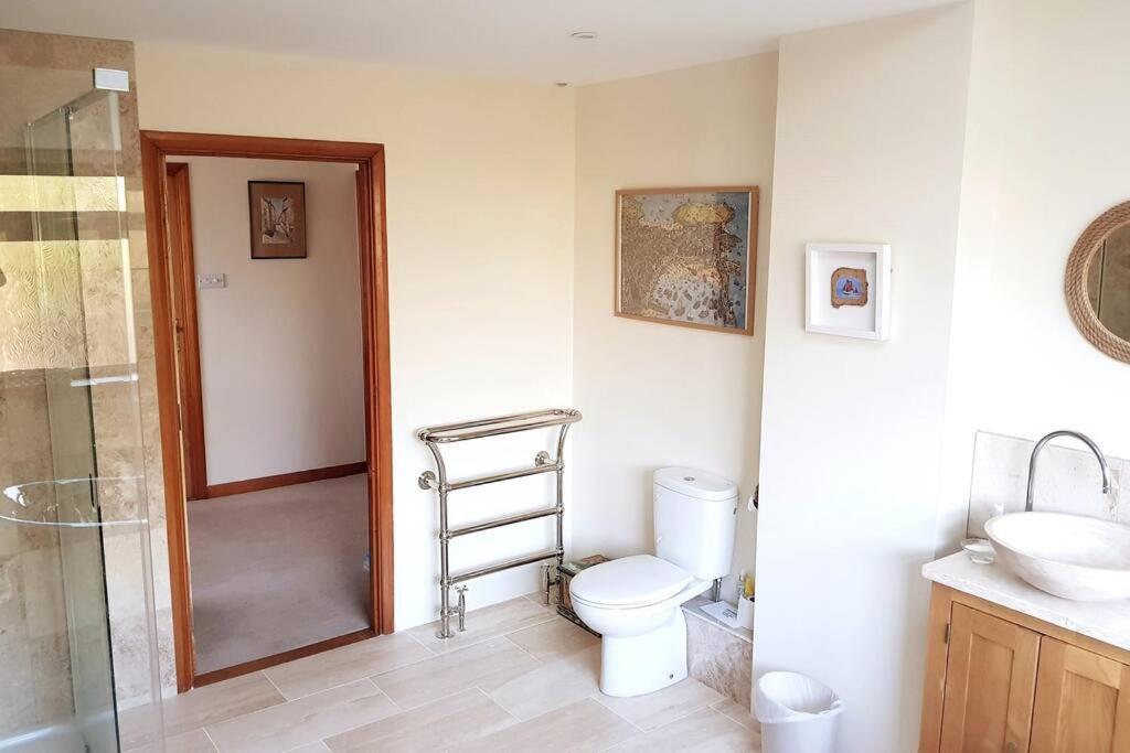 High Quality Detached House With Parking St. Ives Villa Buitenkant foto